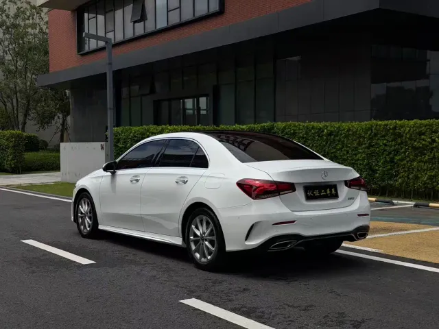 Mercedes-Benz A-Class — Фото автомобиля 9