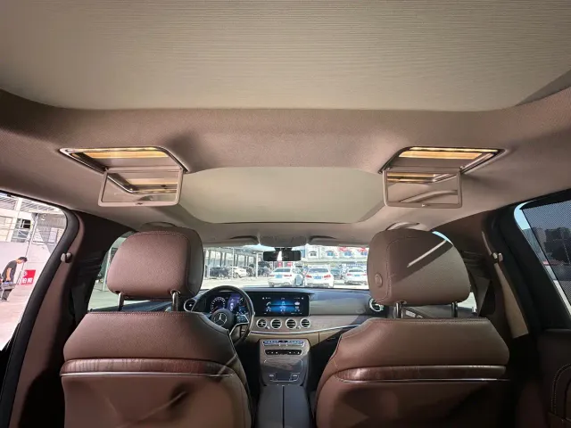 Mercedes-Benz E-Class — Фото автомобиля 18