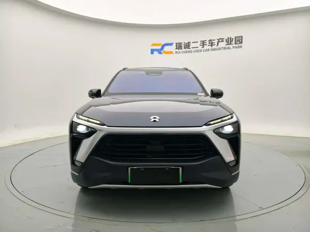 Nio ES8 — Фото автомобиля 2