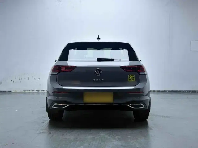 Volkswagen Golf — Фото автомобиля 5