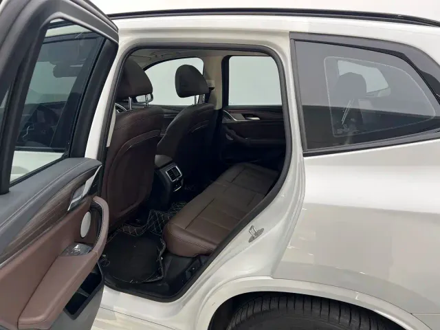 BMW X3 — Фото автомобиля 6