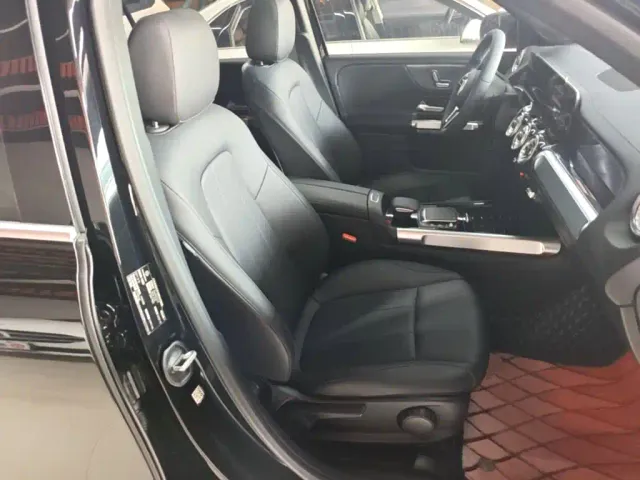 Mercedes-Benz GLB-Class — Фото автомобиля 24