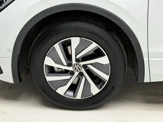 Volkswagen Tiguan L PHEV — Фото автомобиля 8