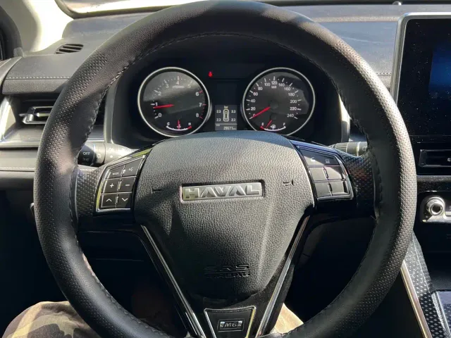 Haval M6 — Фото автомобиля 11
