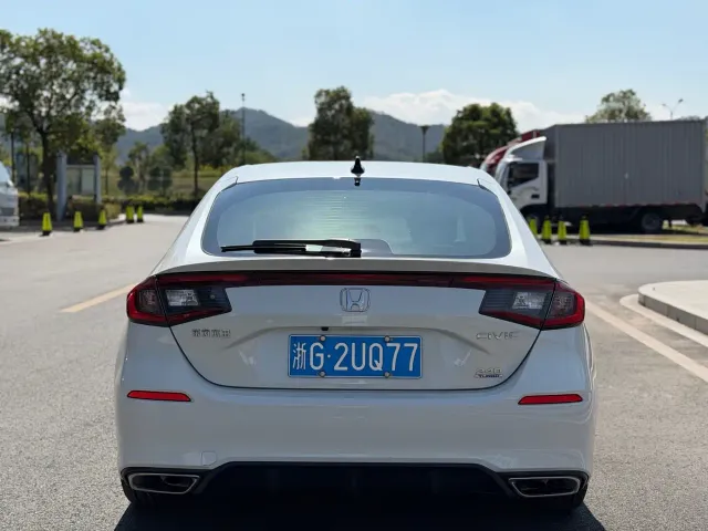 Honda Civic — Фото автомобиля 15