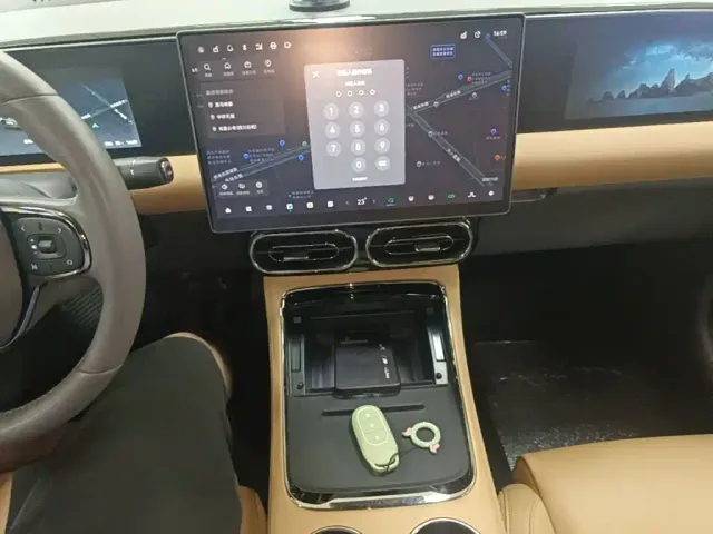 Leapmotor C01 — Фото автомобиля 13