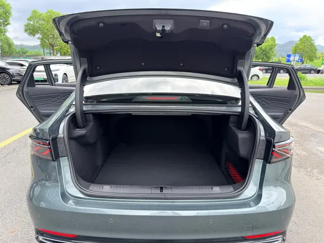 Chery Arrizo 8 PRO — Фото автомобиля 14
