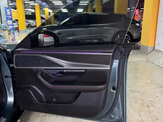 Xpeng P7 — Фото автомобиля 14