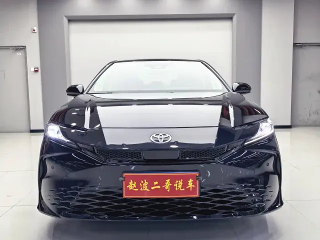 Фотография автомобиля — Toyota Camry