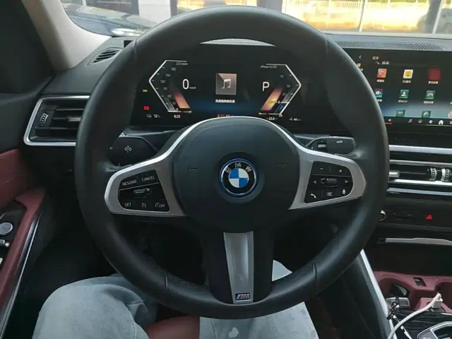 BMW i3 — Фото автомобиля 14