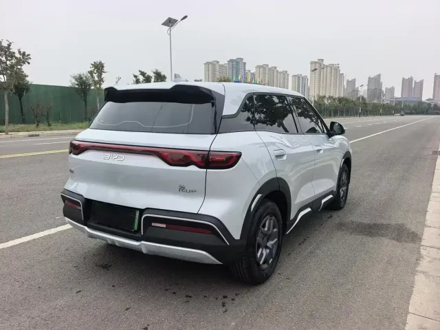 BYD Yuan UP — Фото автомобиля 9