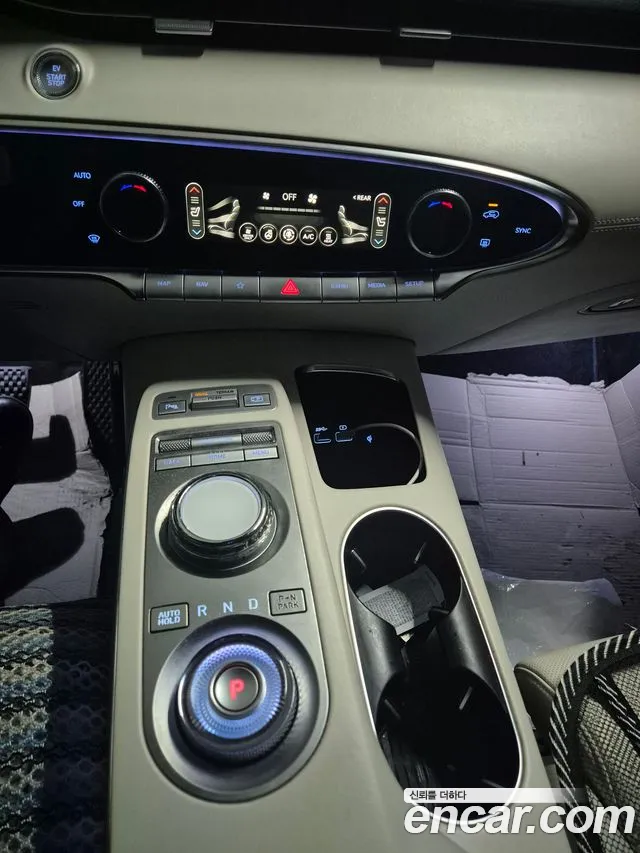 Genesis GV70 Electrified GV70 — Фото автомобиля 9