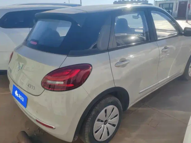 Wuling Bingo — Фото автомобиля 3