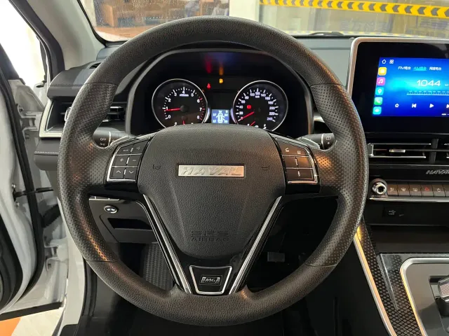 Haval M6 — Фото автомобиля 12