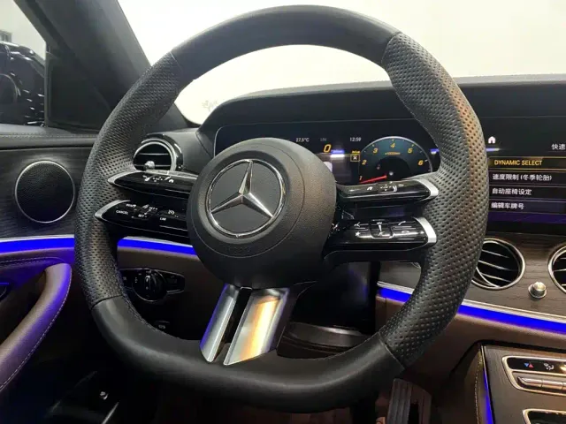 Mercedes-Benz E-Class — Фото автомобиля 13