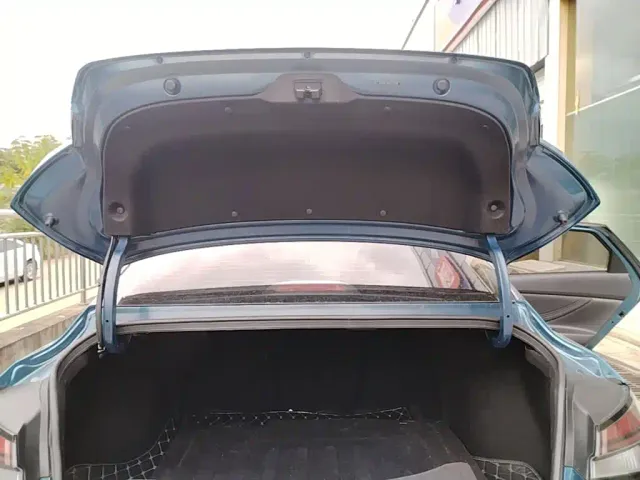 Hyundai Elantra — Фото автомобиля 18