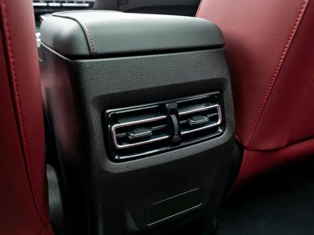 Jetour X70 — Фото автомобиля 11