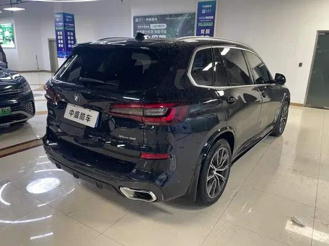 BMW X5 — Фото автомобиля 4