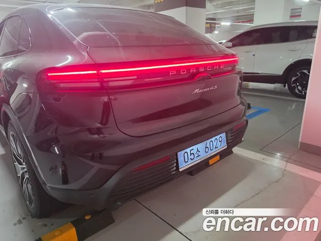 Porsche Macan — Фото автомобиля 15