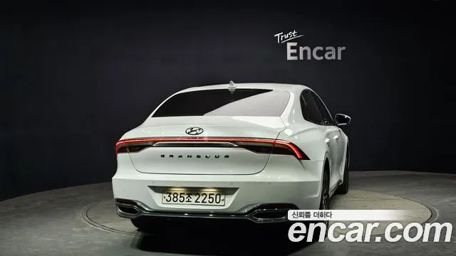 Hyundai Grandeur Новый Grandeur IG — Фото автомобиля 4