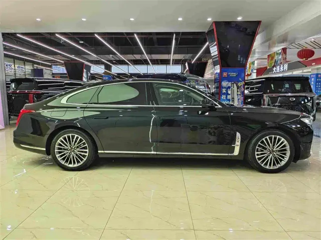Hongqi H9 — Фото автомобиля 17