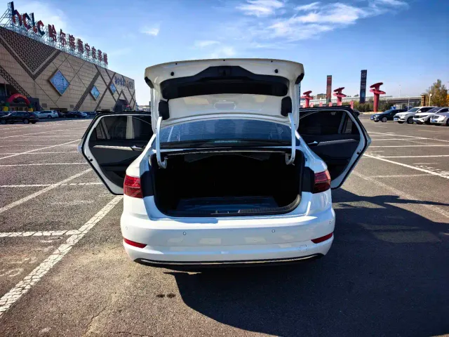 Volkswagen Sagitar — Фото автомобиля 7