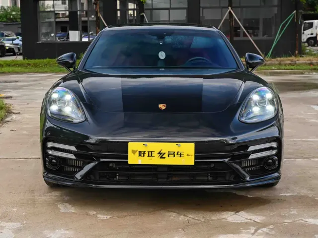 Porsche Panamera — Фото автомобиля 2