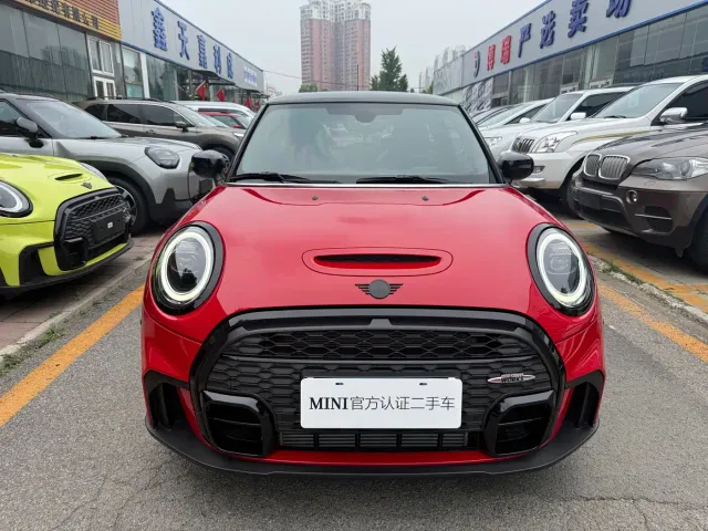 MINI Hatch — Фото автомобиля 2