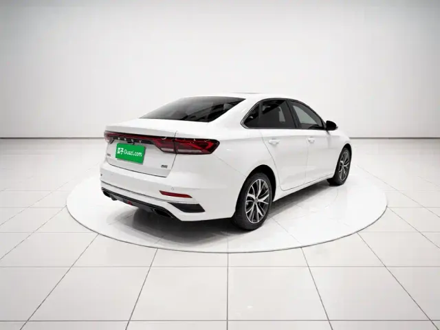 Geely Emgrand — Фото автомобиля 6