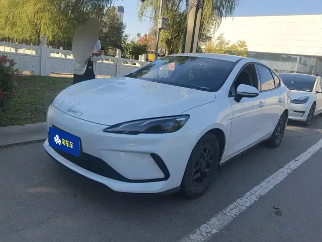 Фотография автомобиля — BYD Seal 05 DM-i