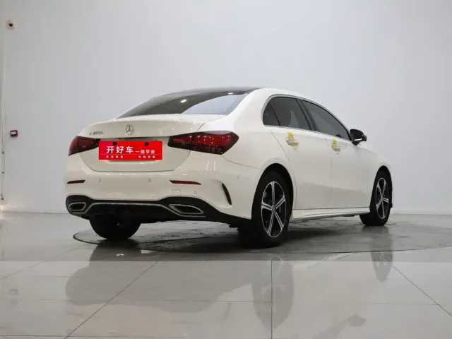 Mercedes-Benz A-Class — Фото автомобиля 4
