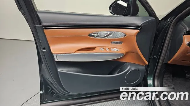 Genesis GV70 2.5T Бензин AWD — Фото автомобиля 23