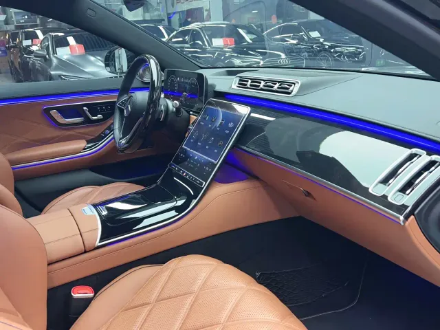 Mercedes-Benz Maybach S-Class — Фото автомобиля 25