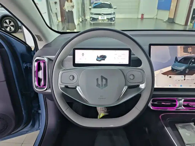 Leapmotor B01 — Фото автомобиля 10