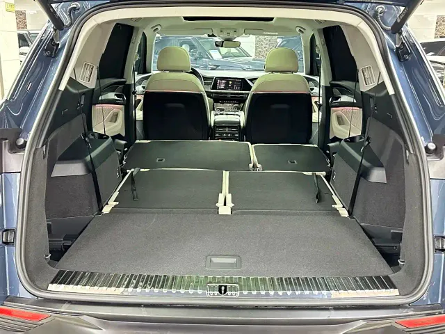 Audi Q6 — Фото автомобиля 10