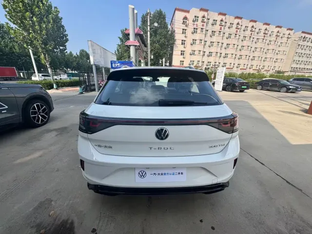 Volkswagen T-Roc — Фото автомобиля 12