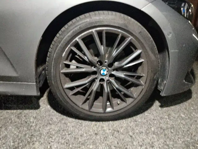 BMW 3 Series — Фото автомобиля 8