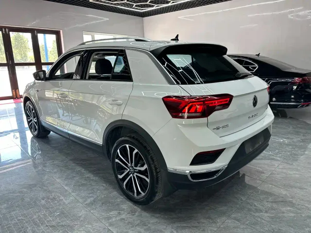 Volkswagen T-Roc — Фото автомобиля 4