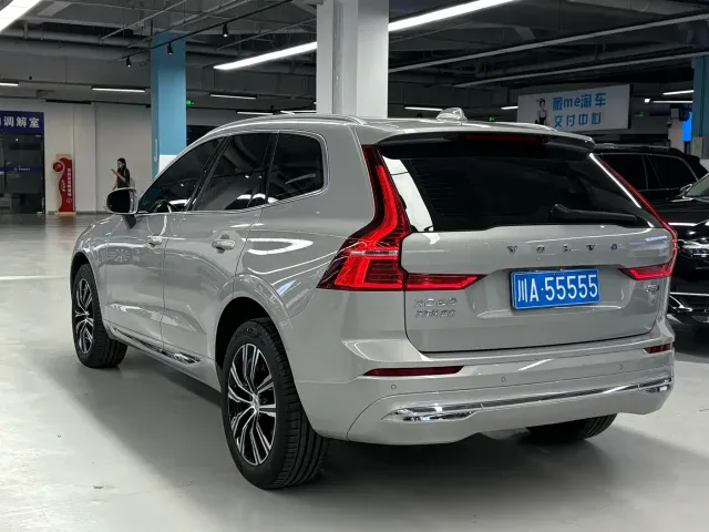 Volvo Volvo XC60 2022 B5 AWD Inscription — Фото автомобиля 4