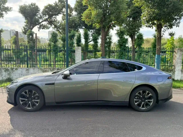 Xpeng P7 — Фото автомобиля 8