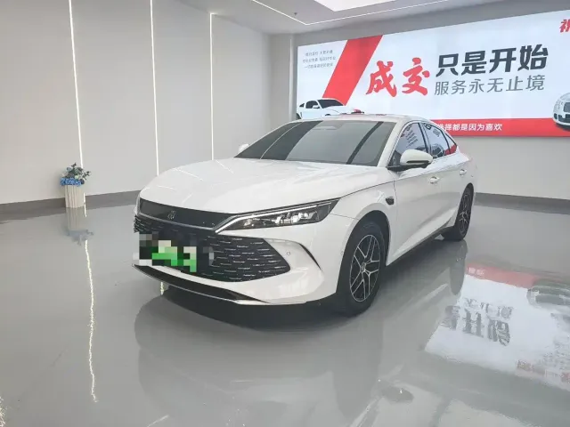 Фотография автомобиля — BYD Qin L