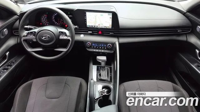 Hyundai Avante CN7 — Фото автомобиля 10