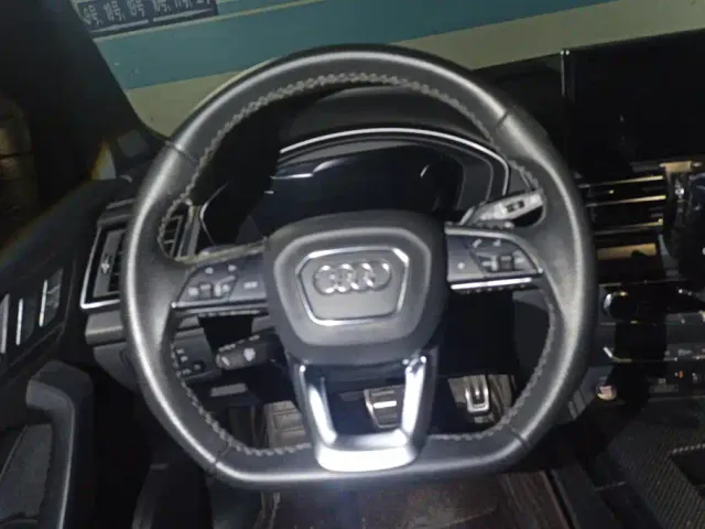 Audi Q5L — Фото автомобиля 15