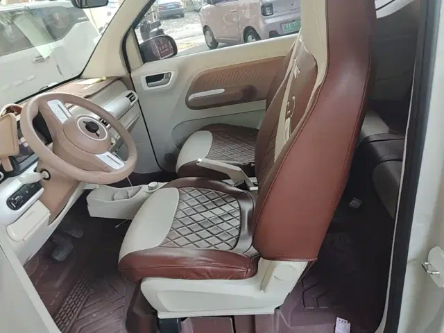 Wuling Hongguang Mini EV — Фото автомобиля 14