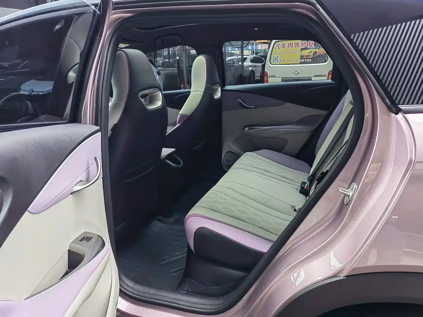BYD Dolphin 2023 401km Knight Edition — Фото автомобиля 8