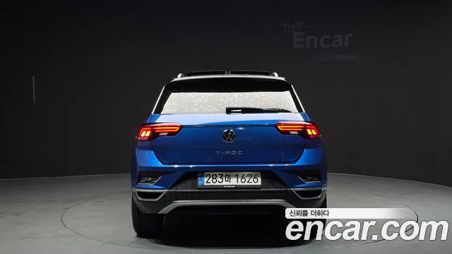 Volkswagen T-Roc — Фото автомобиля 4
