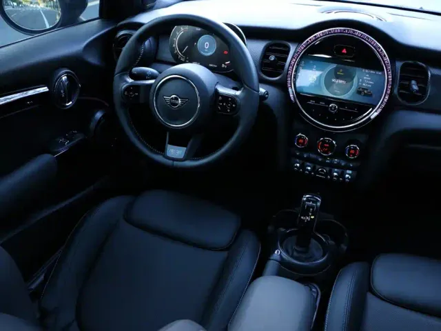 MINI Hatch — Фото автомобиля 25