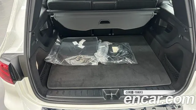 Mercedes-Benz EQB — Фото автомобиля 11
