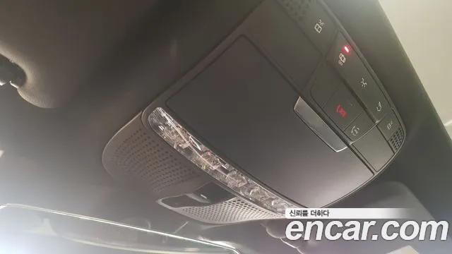 Mercedes-Benz E-Class — Фото автомобиля 17