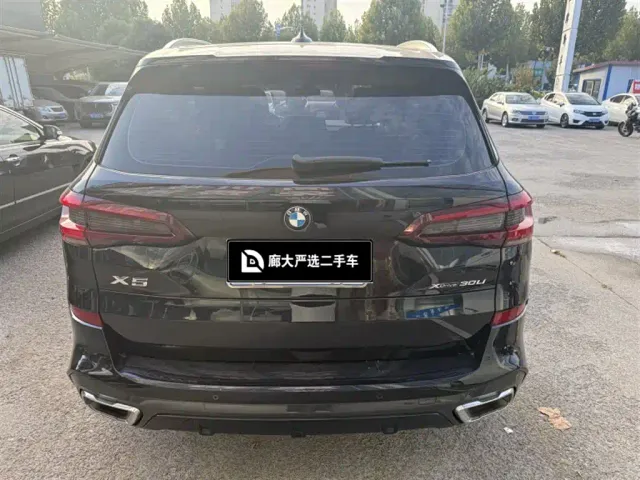 BMW X5 — Фото автомобиля 5